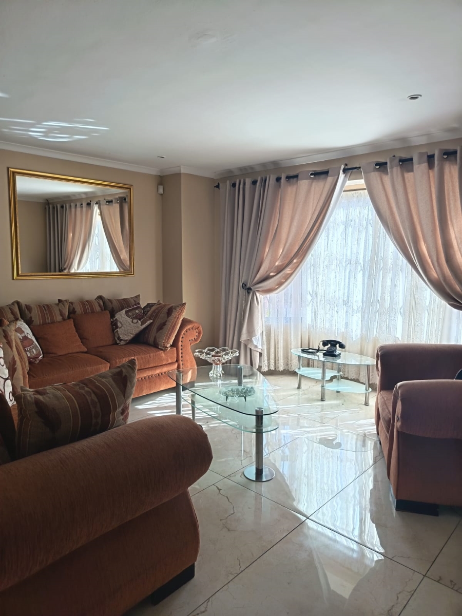 3 Bedroom Property for Sale in Tuscany Glen Western Cape